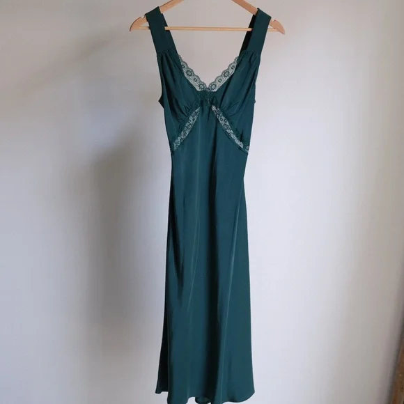 Reformation green silk and lace Provence dress - Picture 5 of 8